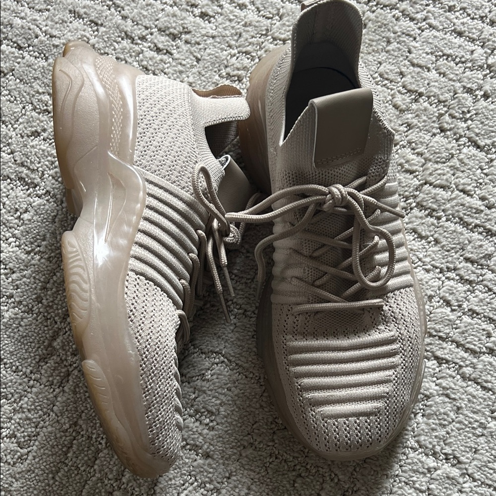 Cushionaire Apolo-T Women's Beige Knit Sneakers